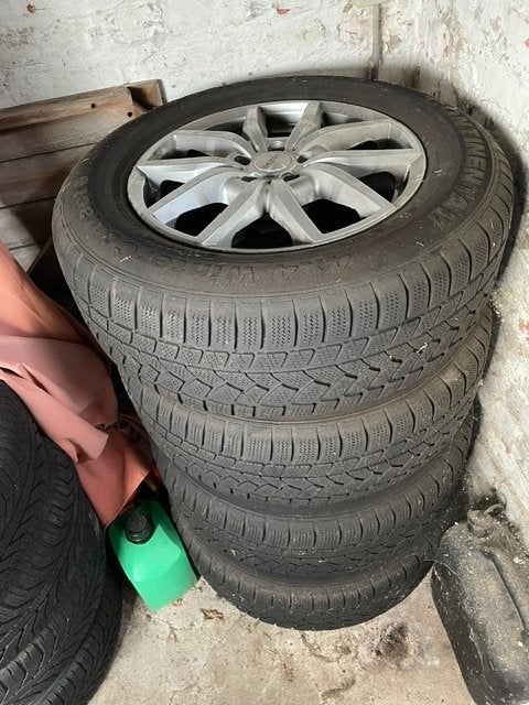 Jantes et pneus CONTINENTAL hiver 235/65 R17 104H, Pneus hiver, Véhicule de tourisme, Enlèvement, Pneu(s)