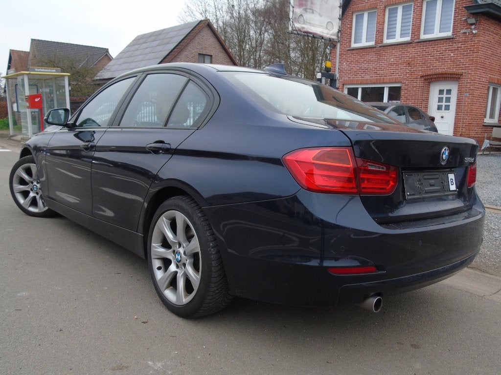 Bmw 318dA *06/2013 **Navi* Keyless Go*Bi-Xenon* AUTOMAAT, Auto's, BMW, Euro 5, 4 cilinders, Blauw, 5 deurs