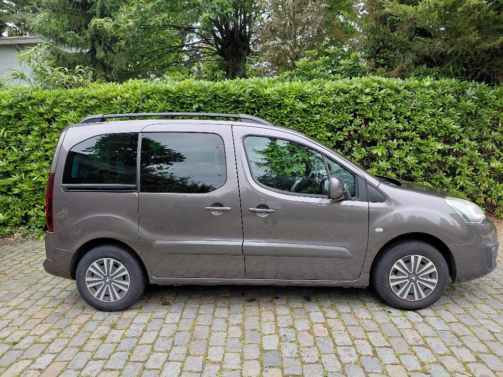 Peugeot partner tepee, Autos, Achat, Boîte manuelle, Noir, 5 portes