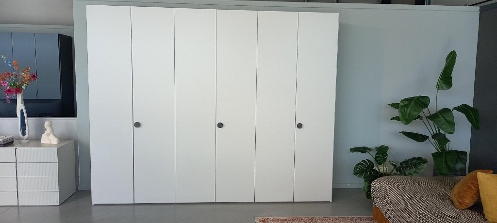 Armoire 6 portes 302x61x241cm, Maison & Meubles, 200 cm ou plus, Comme neuf, Enlèvement, 200 cm ou plus