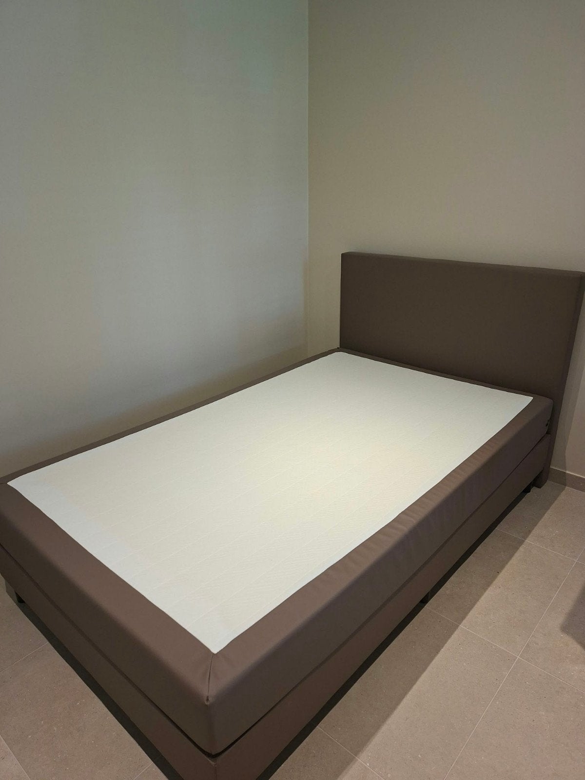 Boxspring 1.20 x 90, Ophalen, Eenpersoons, Beige, Zo goed als nieuw