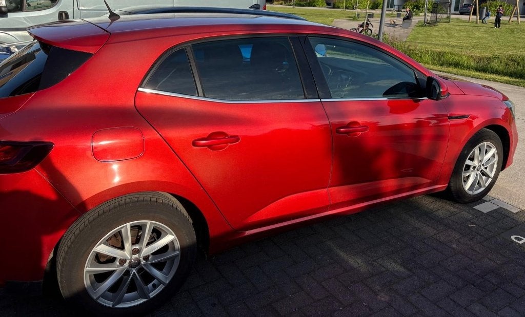 Renault Mégane 1200 cc essence, Autos, Renault, Achat, Boîte manuelle, Berline, Particulier