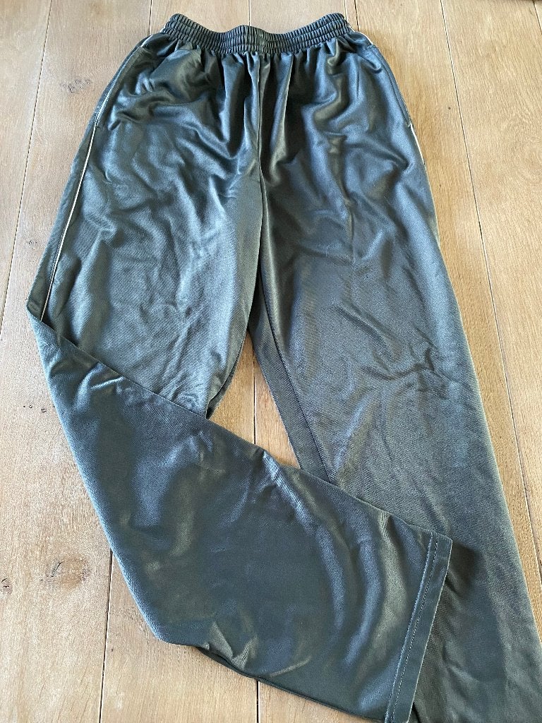 grijze  trainingsbroek smal, Ophalen of Verzenden