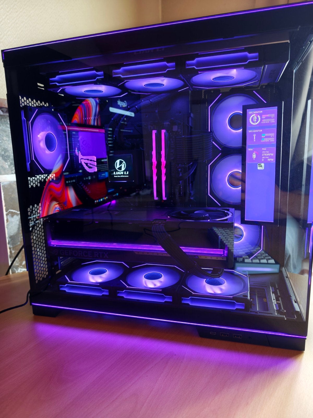 PC de jeu DDR5 Rtx 5090 Astral - 7800x3D - 4 To - 32 Go, Enlèvement, Gaming, SSD