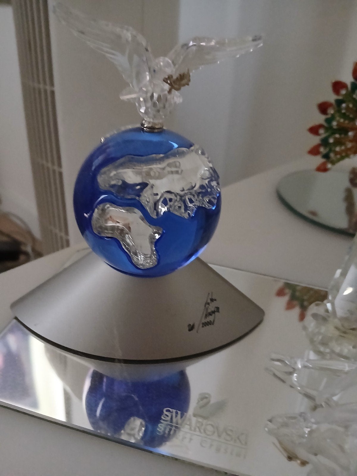 wereldbol met vredesduif, Verzamelen, Swarovski, Ophalen, Zo goed als nieuw, Overige typen