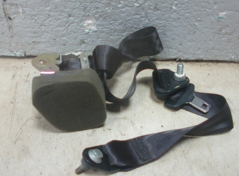 CEINTURE DE SECURITE ARRIERE DROITE Ford Ka II, Henry-Ford-Straße  1
50735  Köln, DE, Ford-Werke GmbH, Kunden@ford.com, Ford