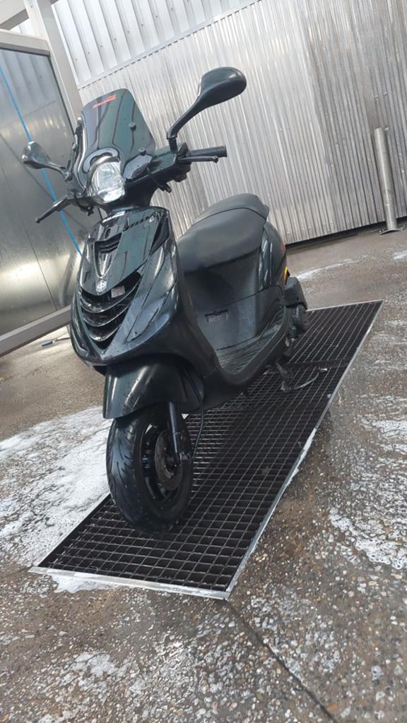 Piaggio zip iget euro 4 oude teller ook, Fietsen en Brommers, Ophalen, Zip