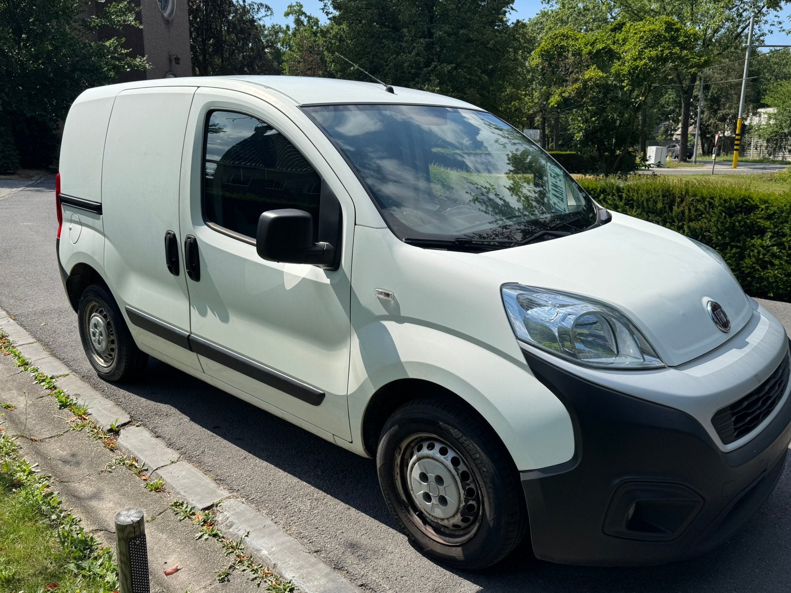 Fiat Fiorino BJ 07/2018/177000 Kms/Climatisation/Prix spot, Autos, Camionnettes & Utilitaires, Achat, Entreprise, Radio, Fiat