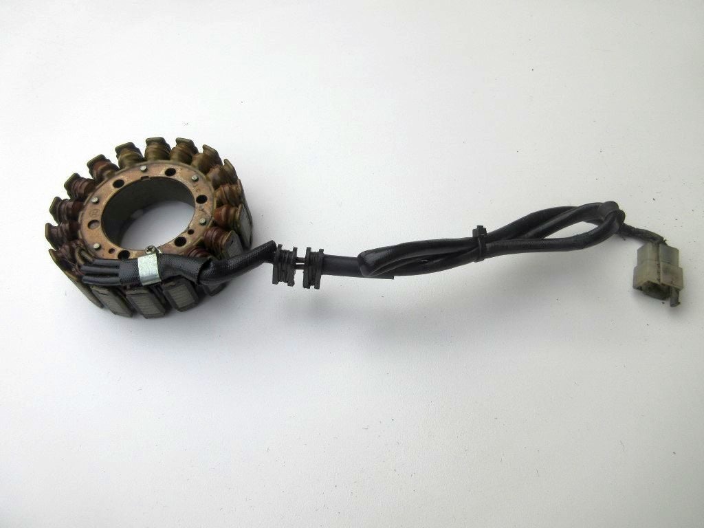 Honda VF750F dynamospoel stator VF 750 F dynamo laad spoel, Motos, Pièces | Honda, Utilisé, Enlèvement ou Envoi