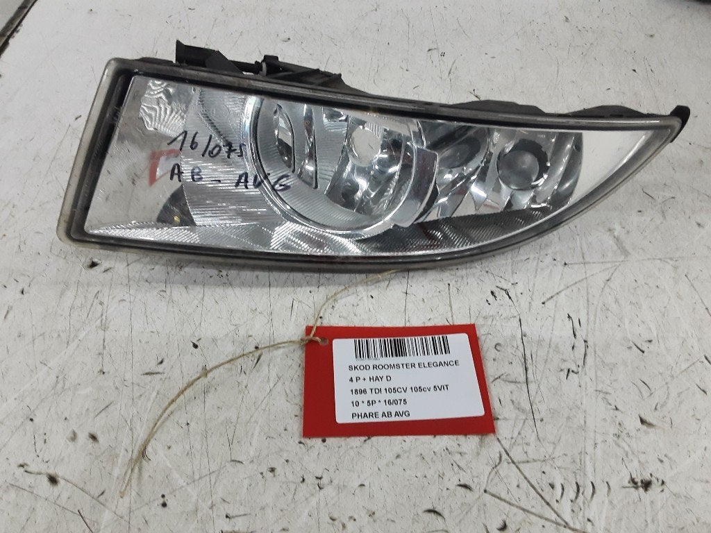 ANTI BROUILLARD AVANT GAUCHE Roomster (5J) (5JO941701), Utilisé, Skoda