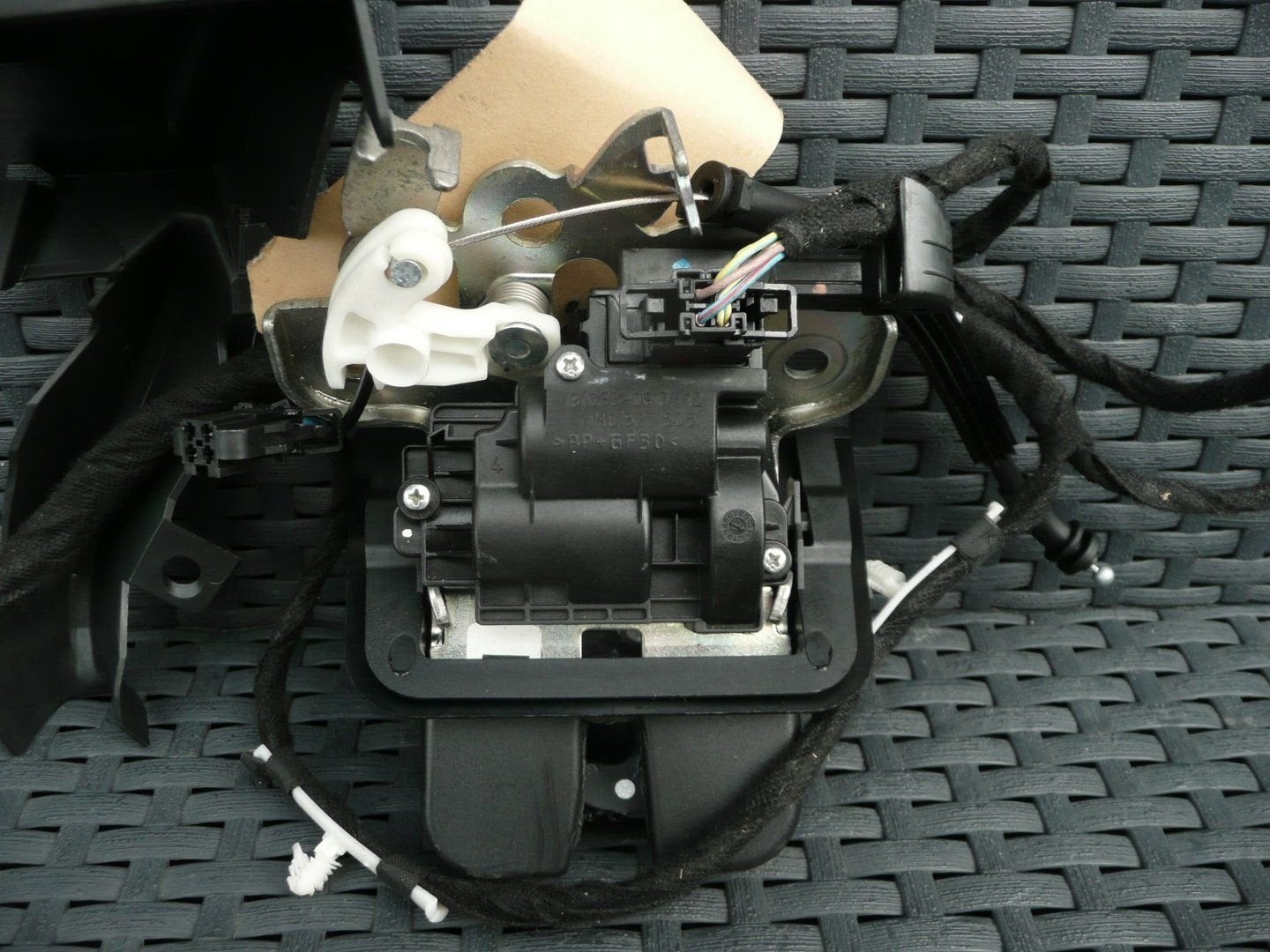 Audi A3 Type 8P Slotmechaniek Kofferdeksel 4H0827505, Auto-onderdelen, Gebruikt, -, -, -