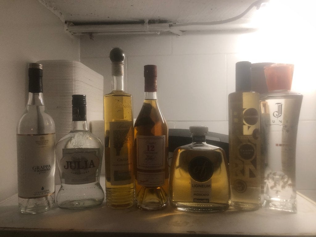 6 flessen grappa, Ophalen, Vol