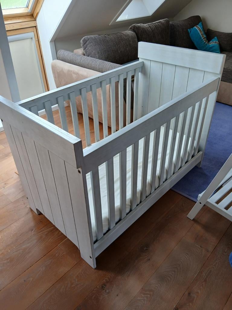 Bed Bopita, Enlèvement, Matelas