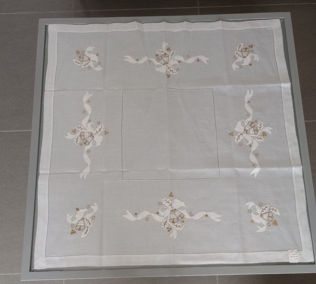 Nappe avec grelots, Neuf, Nappe, Blanc, Enlèvement ou Envoi