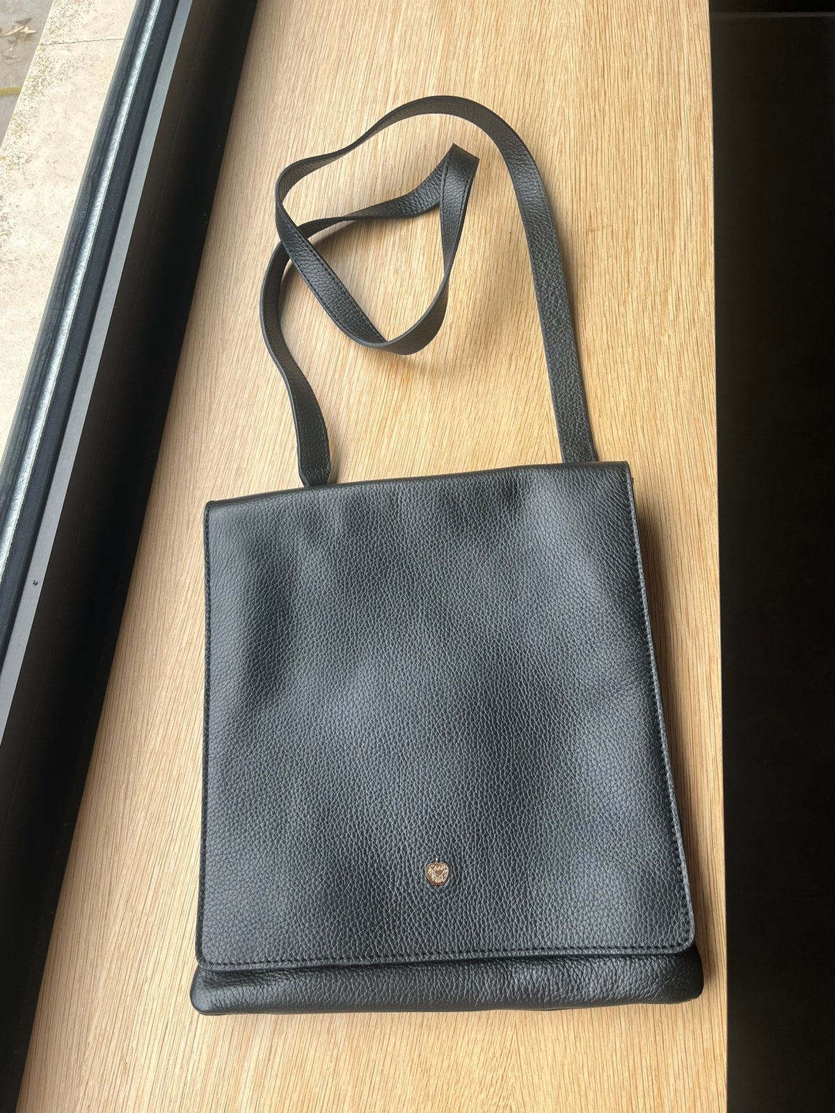 Schoudertas ‘la pomme de lovely’ Nieuw, Handtassen en Accessoires, Ophalen of Verzenden, Nieuw, Zwart, Schoudertasje