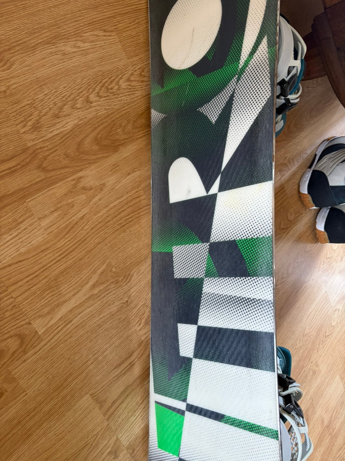 Snowboard te koop - quasi nieuwe bindingen (2 keer gebruikt), Ophalen, Zo goed als nieuw, Bindingen