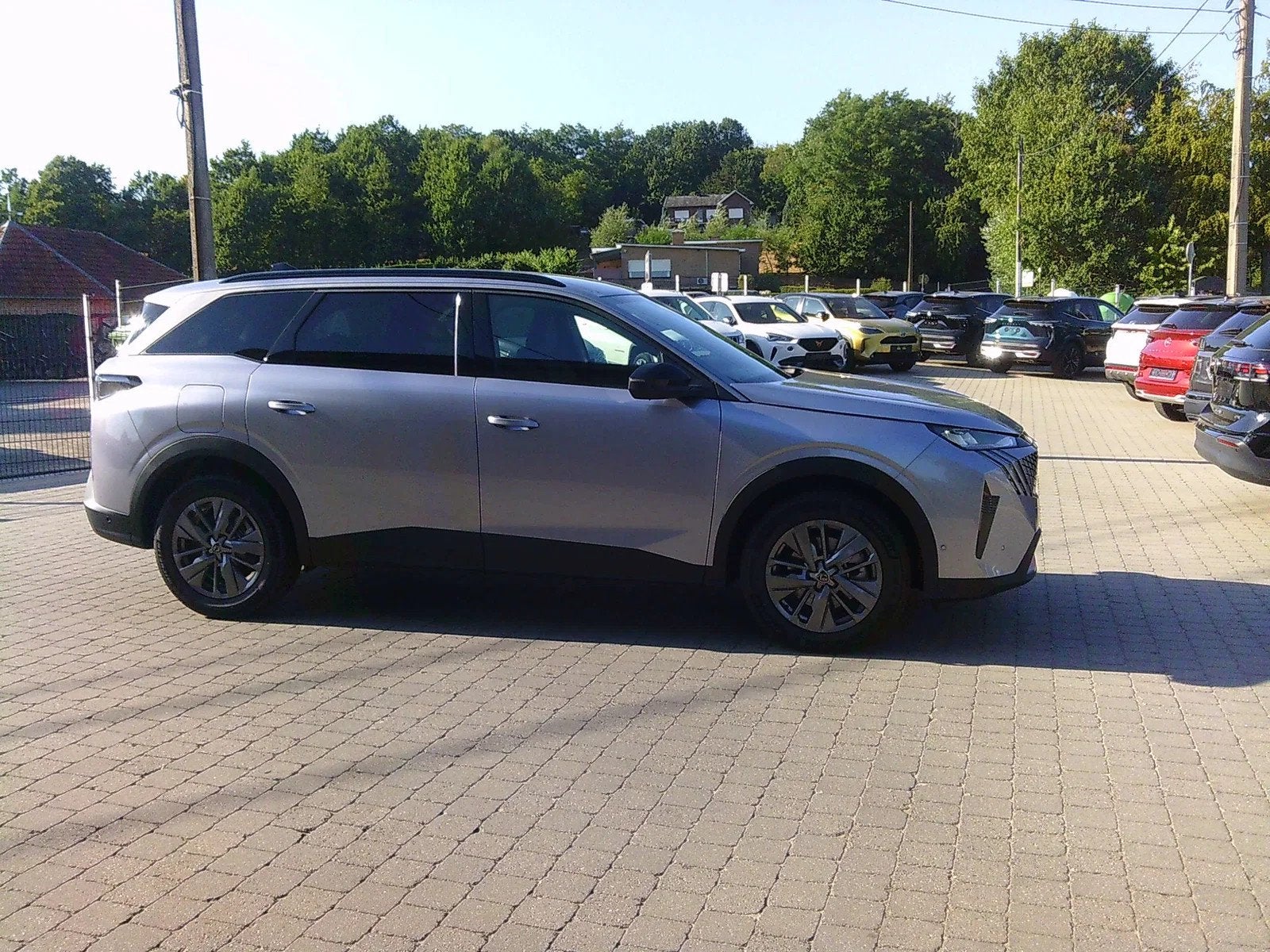 Peugeot 5008 automaat benzine hybrid 145ch e dcs6 (bj 2025), Auto's, Peugeot, Gebruikt, Zwart, 136 pk, 7 zetels