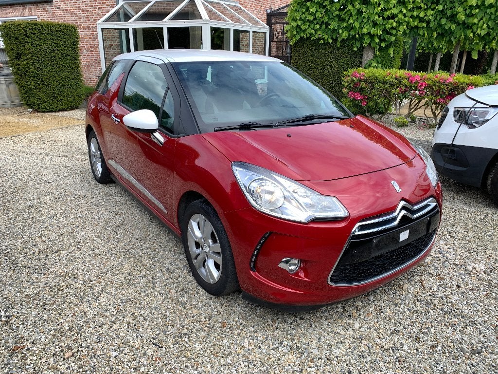 Citroen DS3 1.2 VTi Chic, Auto's, Citroën, Particulier, Te koop, DS3, Cruise Control, Benzine, Euro 5, Handgeschakeld, Rood, Stof