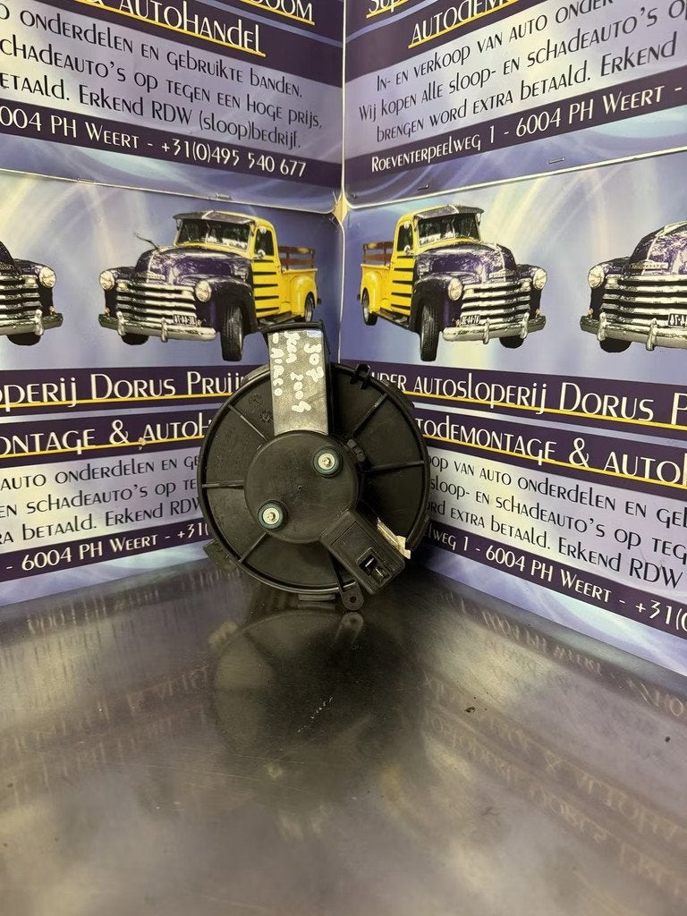 Peugeot 307 kachel ventilatiemotor, Taurusavenue 1
2132 LS  Hoofddorp, NL, Gebruikt, Contact.group@renault.com, Stellantis N.V.