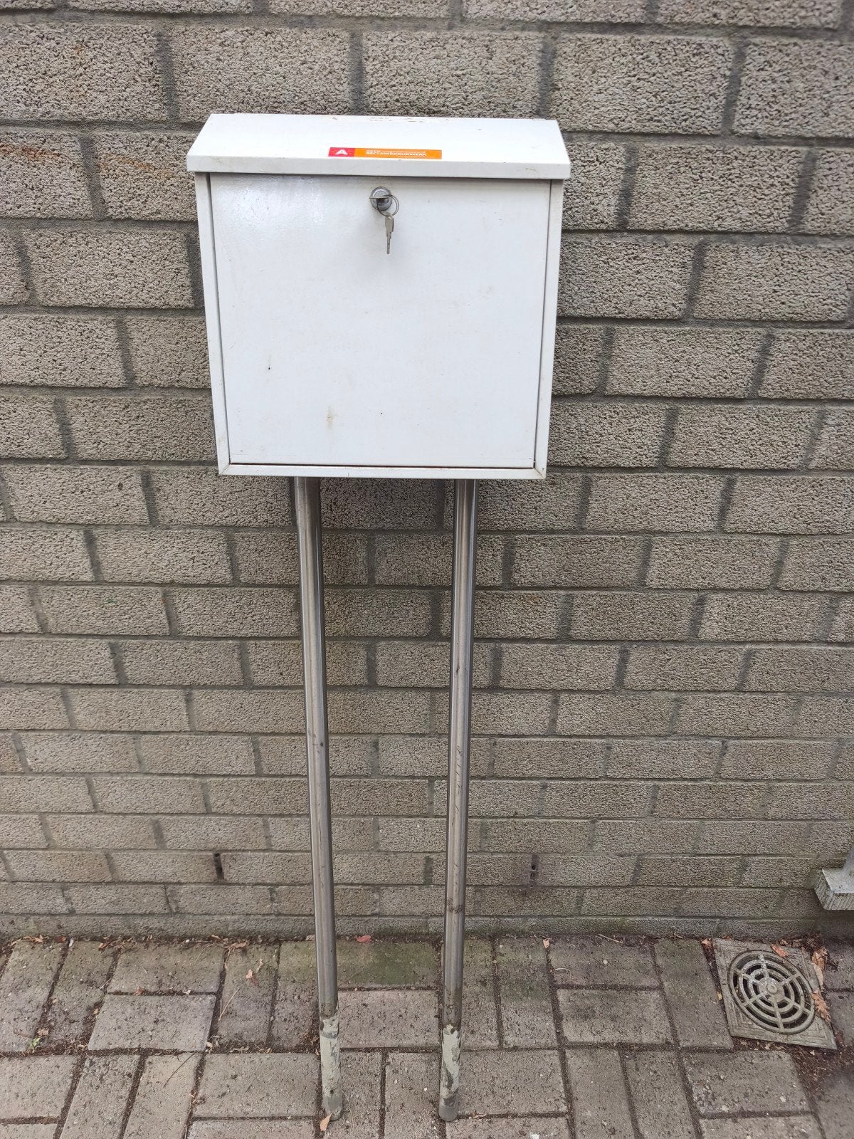 Brievenbus, Tuin en Terras, Ophalen, Gebruikt, IJzer, Staande brievenbus