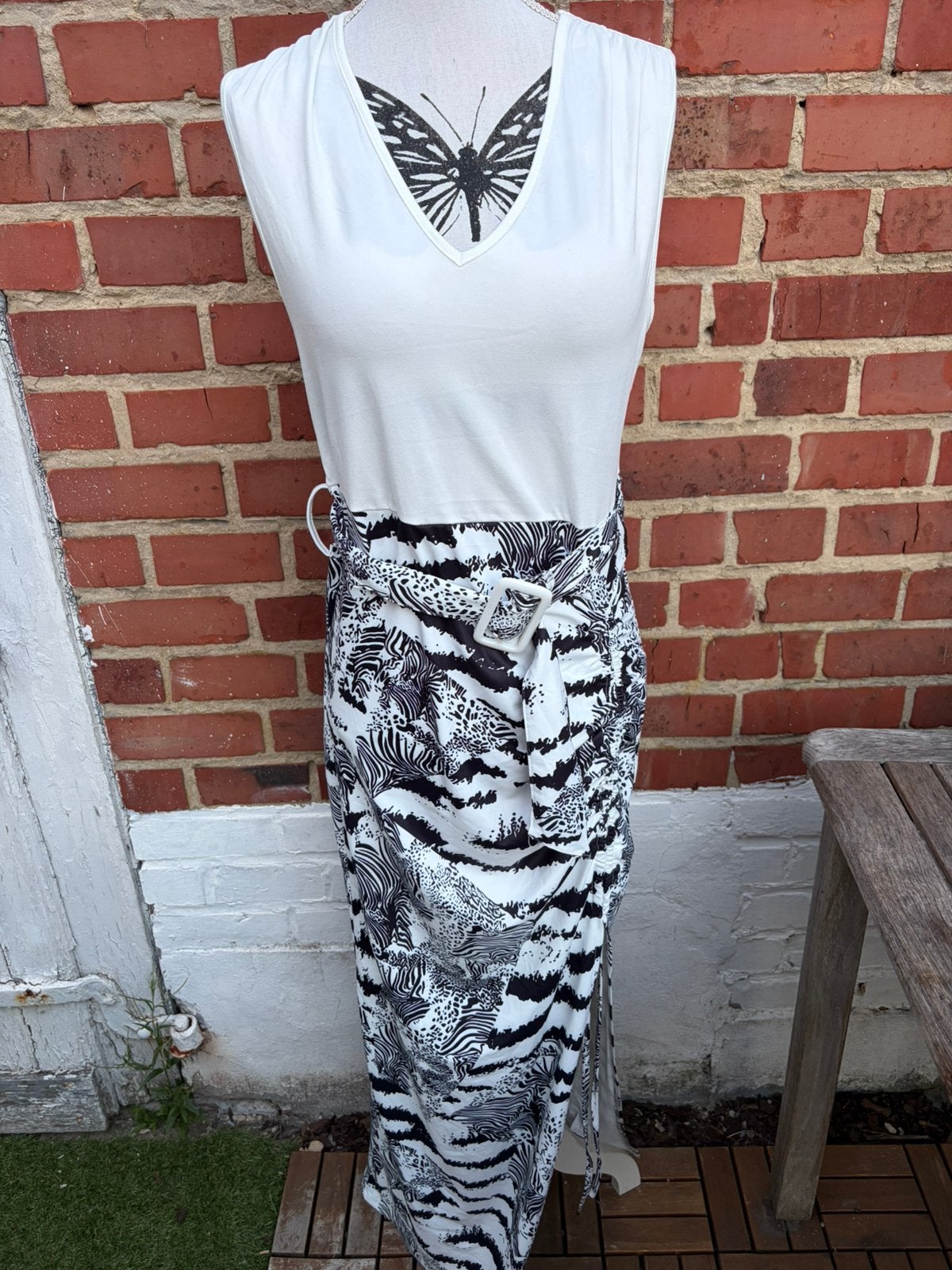 Lange jurk met zebra print, large, Wit, Maat 42/44 (L), Ophalen of Verzenden, Zo goed als nieuw
