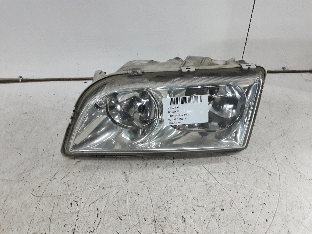 KOPLAMP LINKS Volvo V40 (VW) (01-1995/06-2004) (14908900L), Auto-onderdelen, Gebruikt, Mevr. I. Hauben, Volvo, Rue de l'Espoir 34 34
4030  GRIVEGNÉE, BE