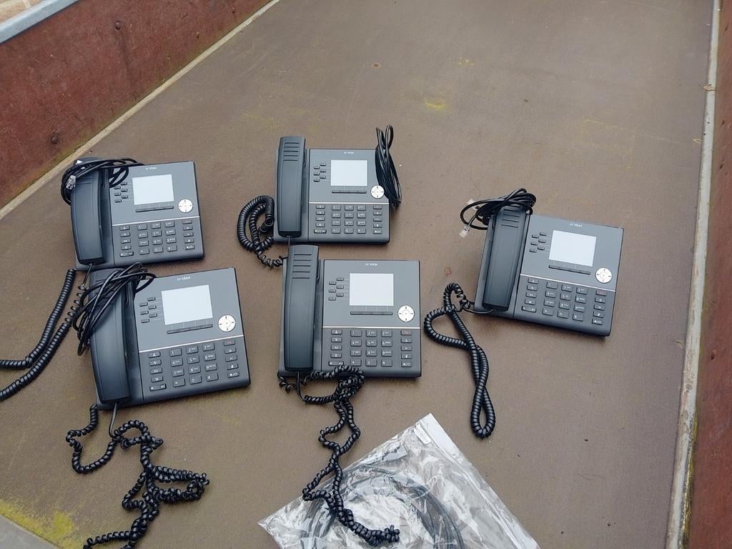 Téléphones Mitel, Enlèvement