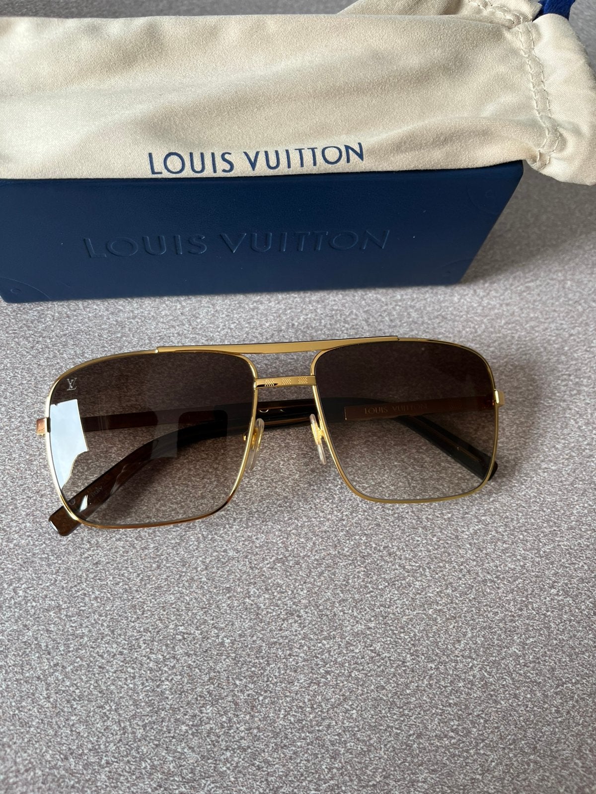 Louis Vuitton - lunettes de soleil, Enlèvement ou Envoi, Neuf, Autres couleurs, Lunettes de soleil