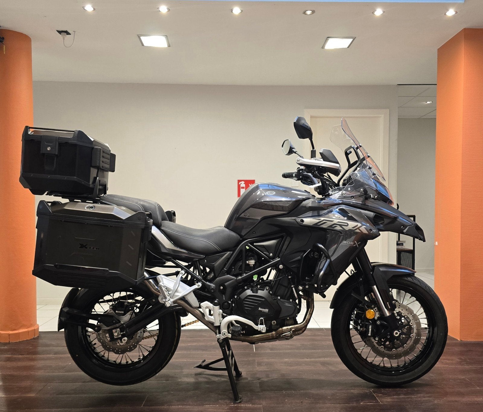 Benelli TRK 502 X**2021**24.321km**Garantie, Motoren, Bedrijf, 502 cc