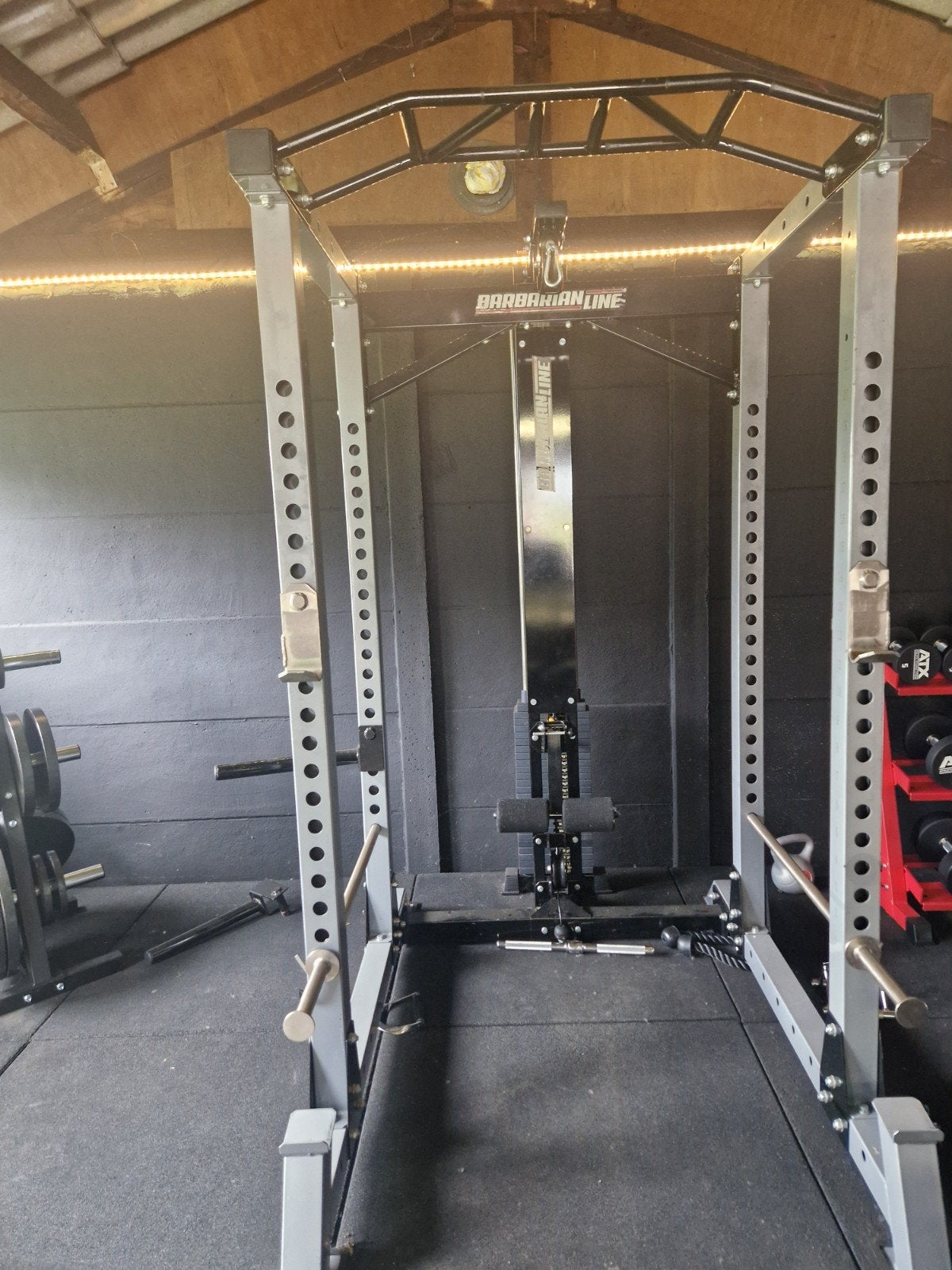 ATX barbarian Line Rack / pulldown, Sport en Fitness, Fitnessapparatuur, Ophalen, Benen, Gebruikt, Krachtstation