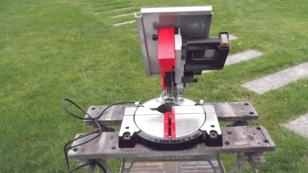zaagmachine, Ophalen, Gebruikt, 600 tot 1200 watt, Afkortzaag