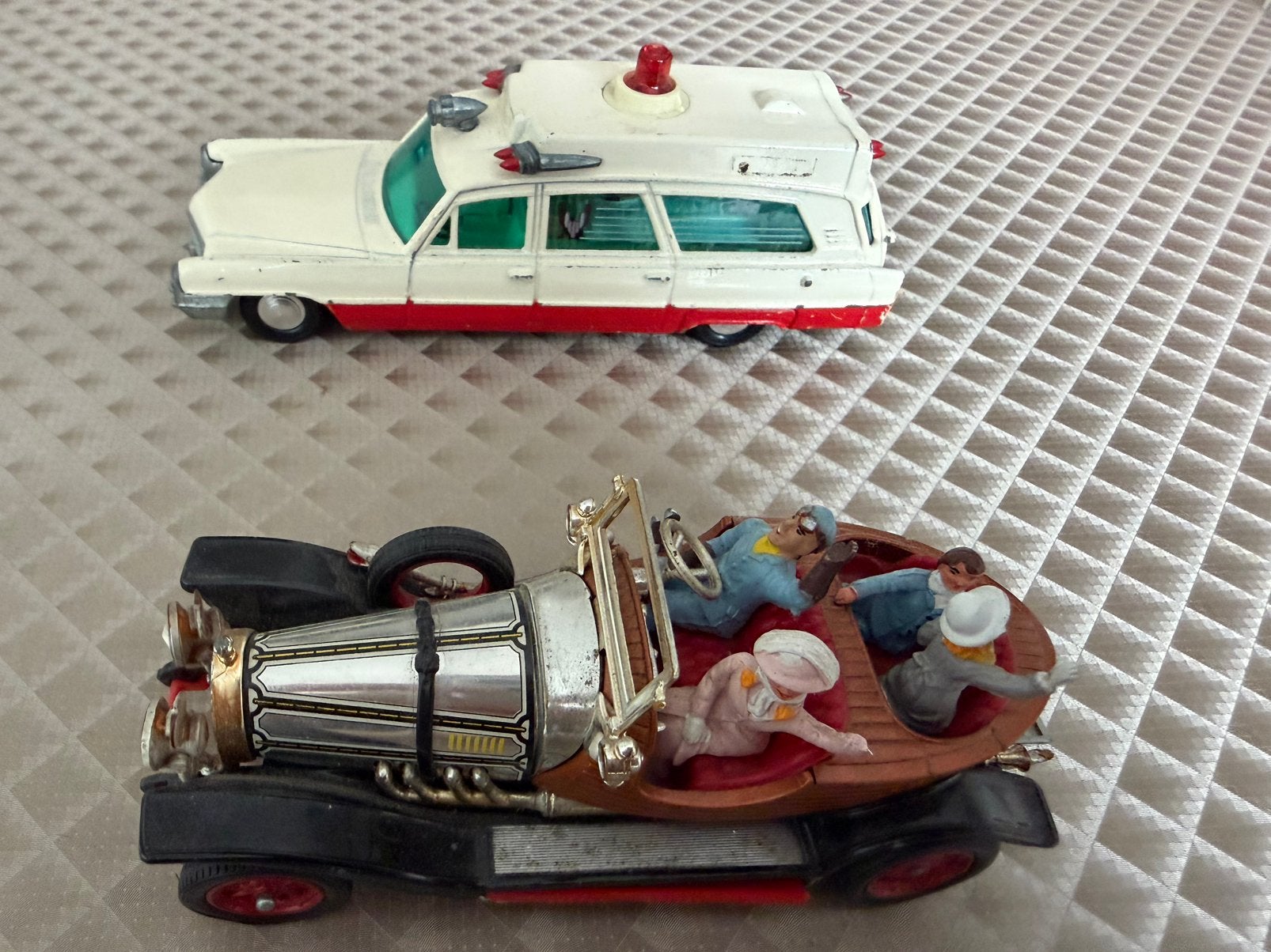 Dinky toys en Corgi toys origineel, Enlèvement ou Envoi, Comme neuf, Voiture, Corgi