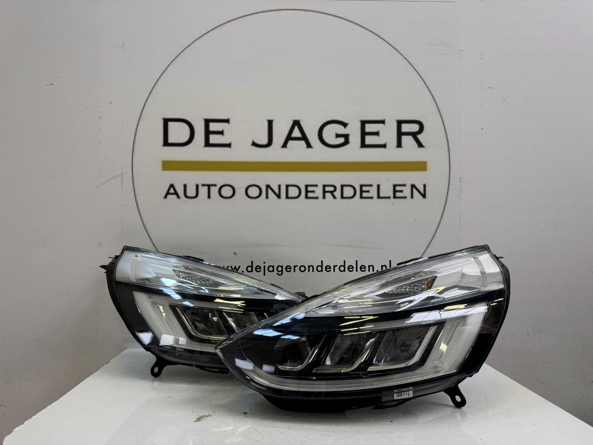 RENAULT CLIO 4 FULL LED KOPLAMPEN SET 260606098R 260106098R, Renault Group, Gebruikt, Contact.group@renault.com, Renault