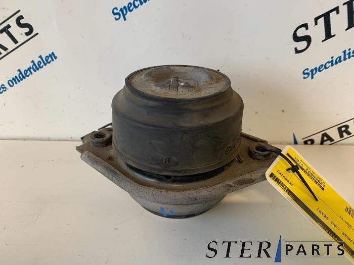 Support moteur d'un Mercedes R-Klasse, 3 mois de garantie, Utilisé, -, -