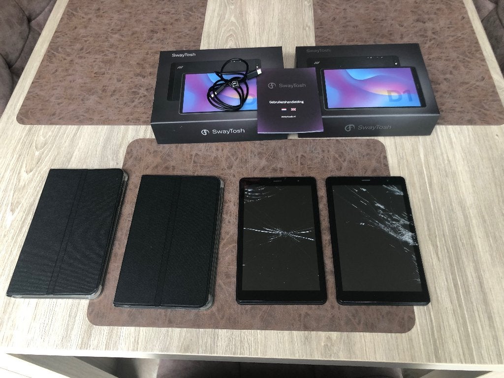 Tablets (2stuks) met barst, Computers en Software, Ophalen of Verzenden, Gebruikt