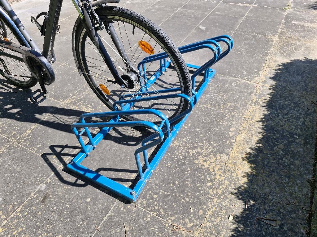 Fietststalling, Fietsen en Brommers, Ophalen, Gebruikt