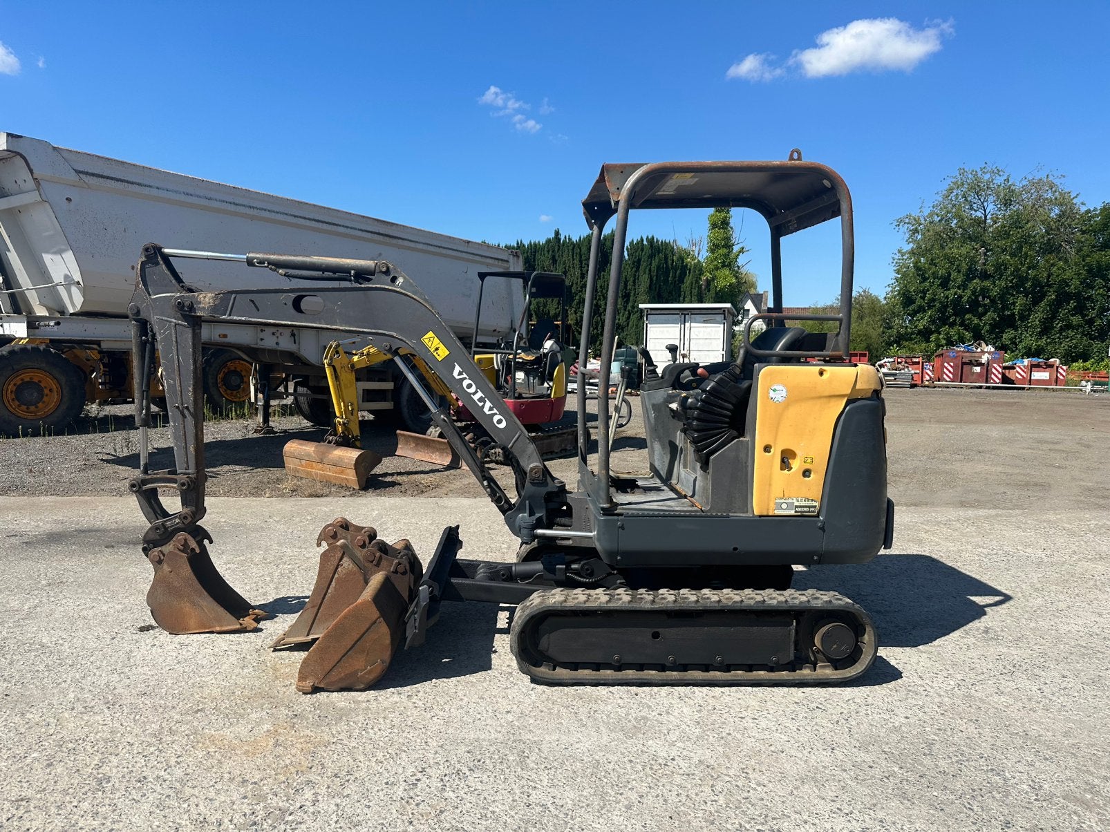 Mini pelle Volvo EC20 7000€ + tva, Articles professionnels, Enlèvement