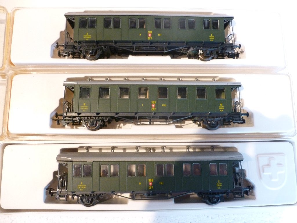 TRAINS HO, Enlèvement ou Envoi, Wagon, Comme neuf, Courant continu