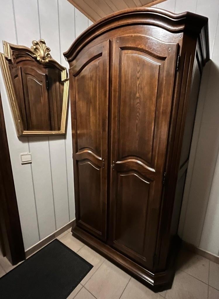 Massieve houten kledingkast – klassiek design – 2 deuren, Ophalen, 100 tot 150 cm, 200 cm of meer, Zo goed als nieuw