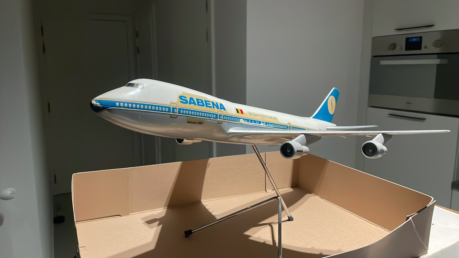 Sabena 747 1/100 airplast Milano, Verzamelen, Ophalen