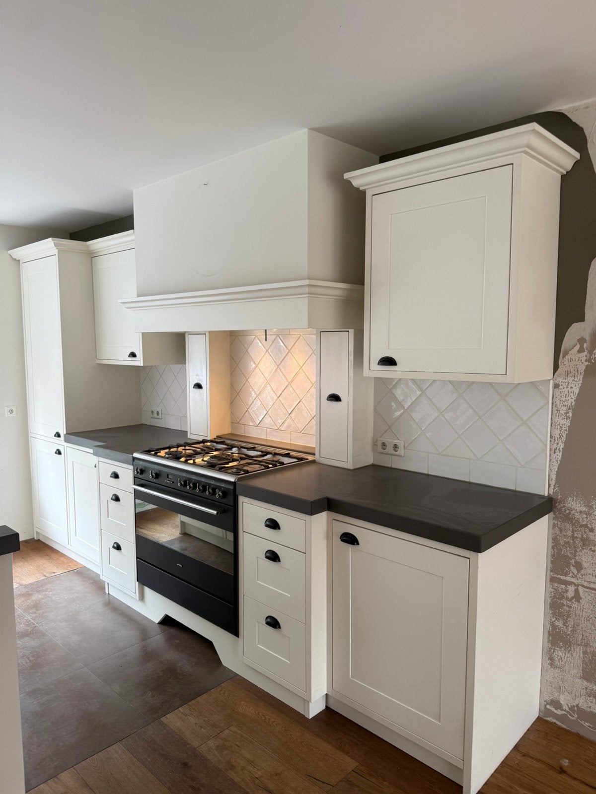 Complete keuken met Eiland + Apparatuur + GEDEMONTEERD, Huis en Inrichting, Keuken | Complete keukens, Ophalen of Verzenden, Composiet