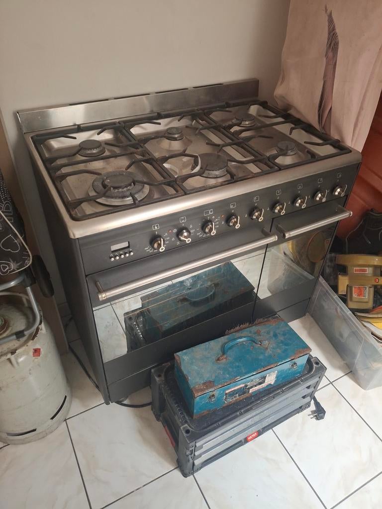 6 pits smeg gas fornhuis, Enlèvement