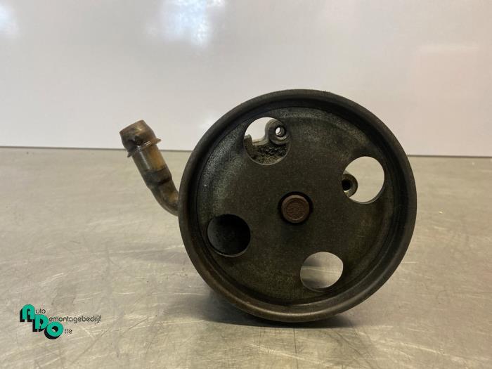 Pompe direction assistée d'un Ford Fiesta (Fiesta 02-), Autos : Pièces & Accessoires, Commande, Ford, Utilisé, 3 mois de garantie