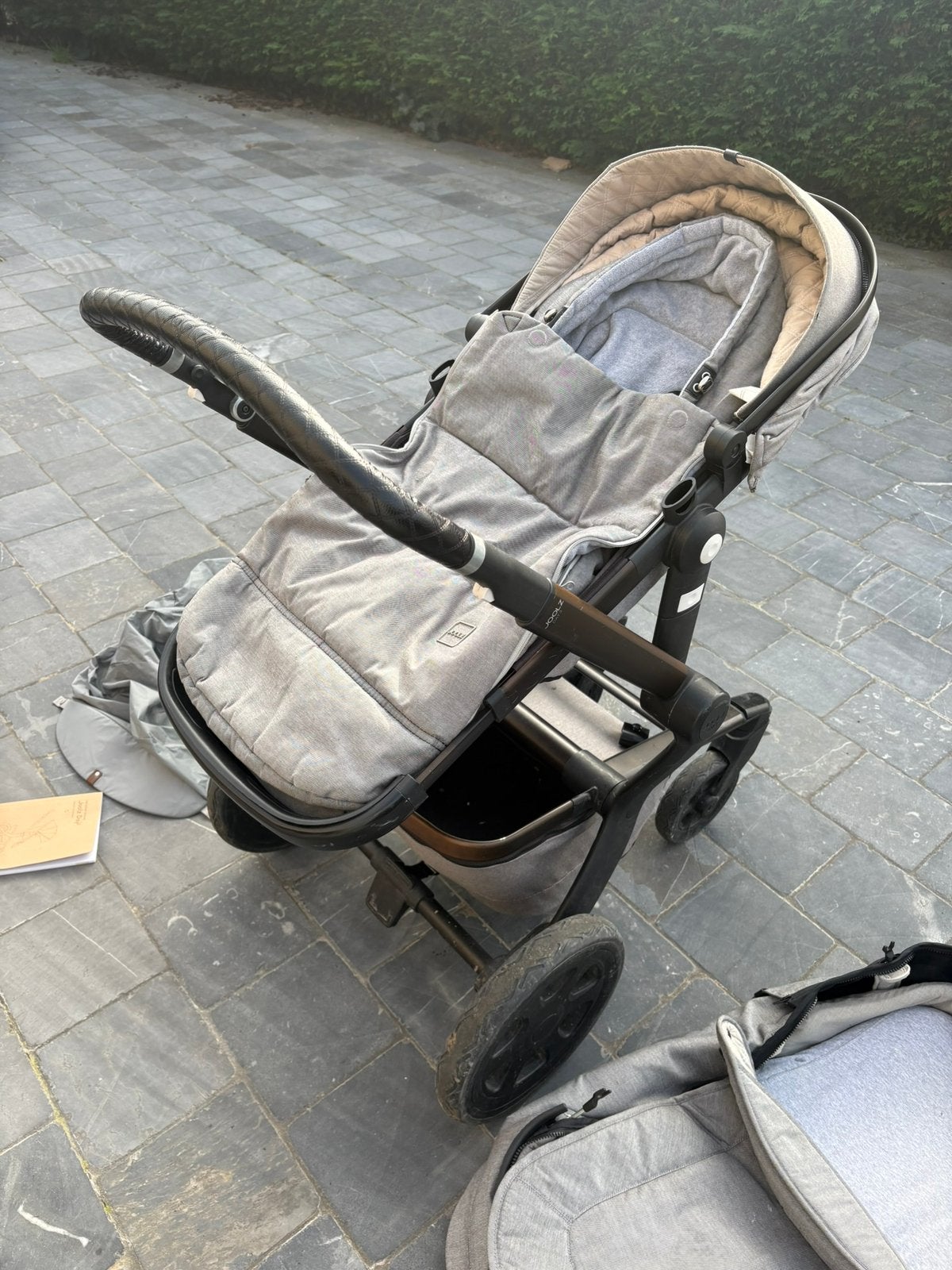Joolz Day 3 2-in-1 kinderwagen - grijs - met accesoires, Kinderen en Baby's, Ophalen, Zo goed als nieuw, Kinderwagen, Maxi-Cosi
