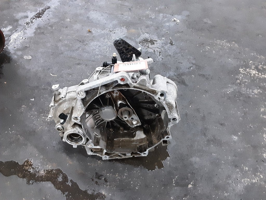 BOITE DE VITESSES MANUELLE Volkswagen Polo VI (AW1), Volkswagen, Mevr. I. Hauben, Utilisé, Rue de l'Espoir 34 34
4030  GRIVEGNÉE, BE