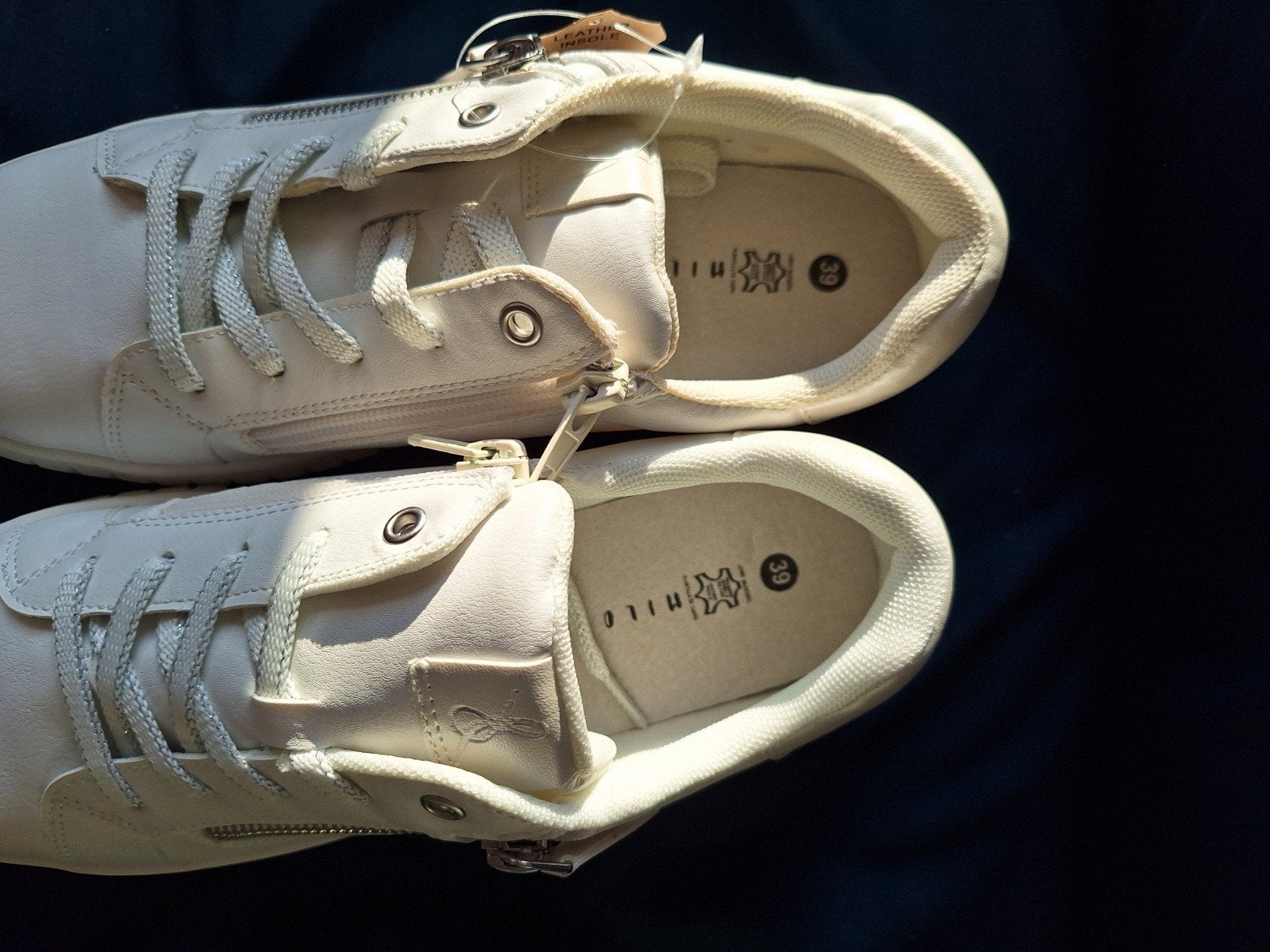 basket blanche de sport Milo & Mila NEUVE, Sports & Fitness, Enlèvement, Neuf, Chaussures