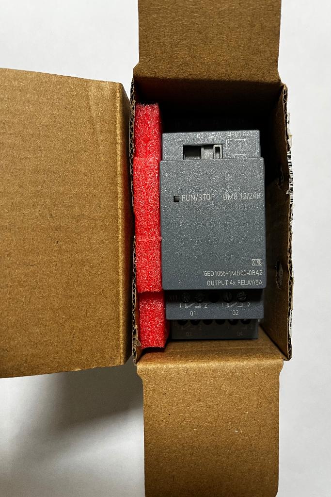Siemens Logo 8 DM8 12/24R uitbreidingsmodule, Hobby en Vrije tijd, Elektronica-componenten, Zo goed als nieuw, Ophalen of Verzenden