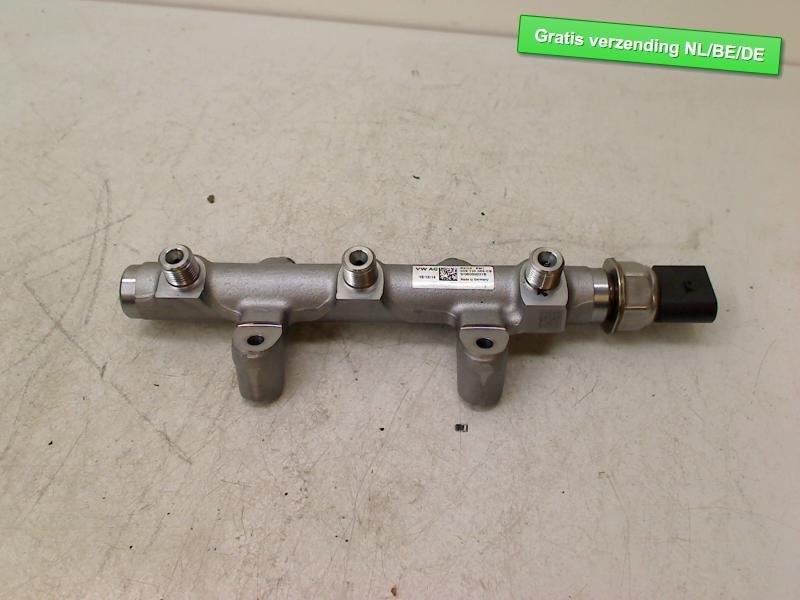 BRANDSTOFVERDELER links Audi A4 (B9) (04L906054), Info@audi.de, Audi, Audi AG, Gebruikt