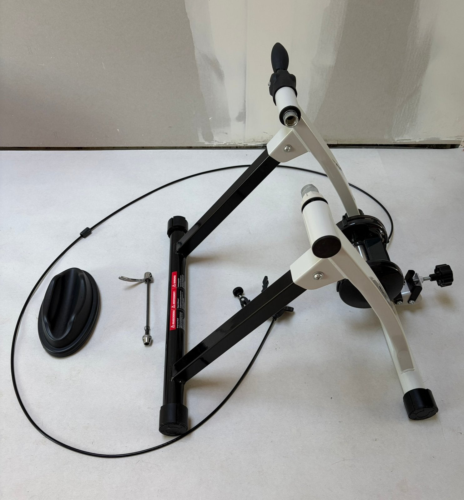 Fietstrainer voor Conditietraining (Max. 150kg) – ongebruikt, Sport en Fitness, Wielrennen, Ophalen