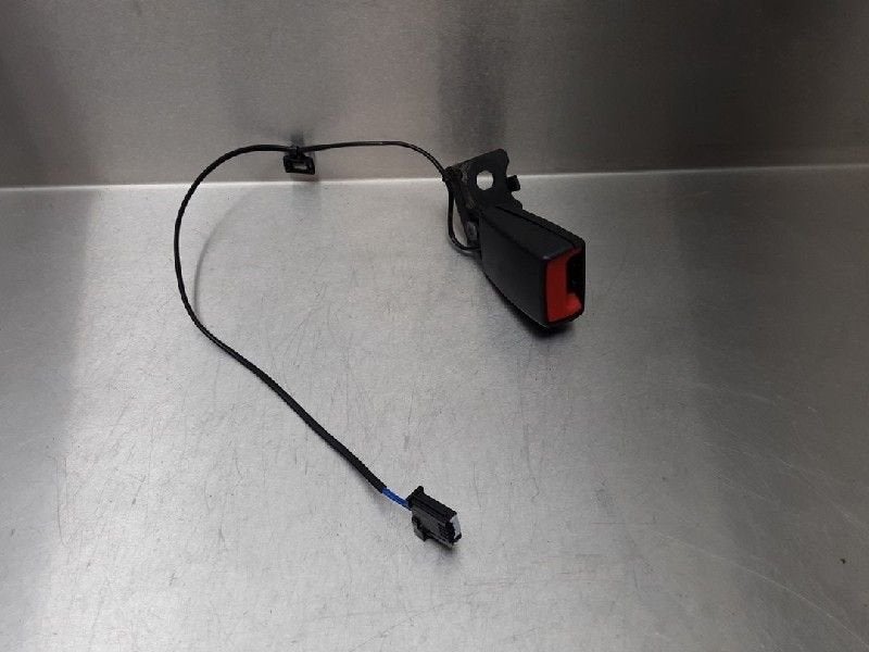 BOUCLE DE CEINTURE ARRIÈRE DROIT Daewoo / Chevrolet Aveo, Utilisé, Daewoo